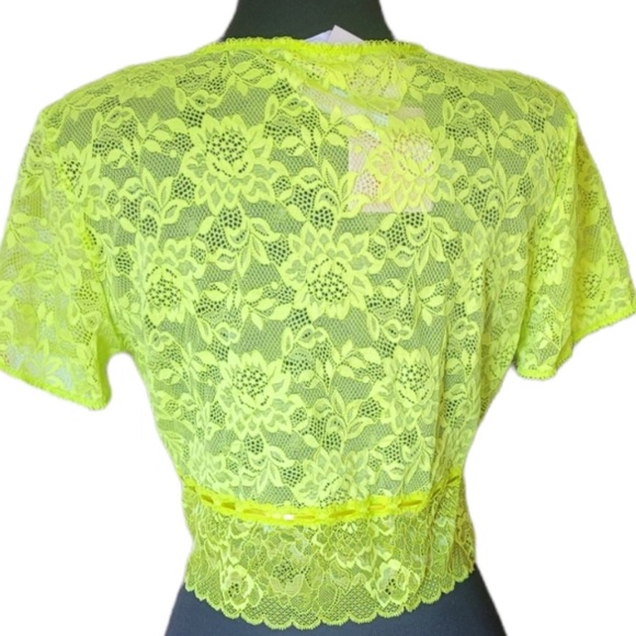 NWT “SAVAGE X FENTY” CHARTREUSE COLOR LACE CAMISOLE or CROPPED TOP SIZE XL - Picture 2 of 11